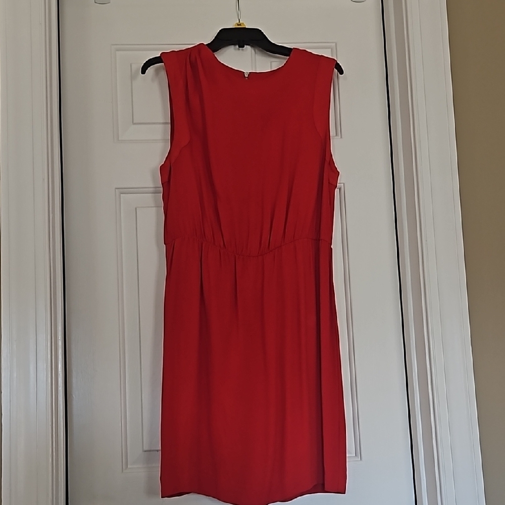 Elegant Red Sleeveless Dress